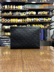 Lv Premium-quality pouch with box